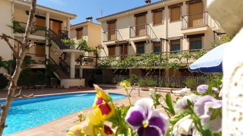 Patio, Balcony/Terrace, On site, Swimming pool