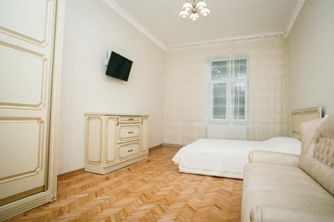 TV and multimedia, Living room, Bedroom