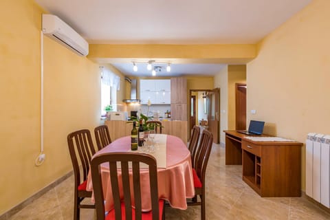 Apartment Sandi Apartment in Istria County