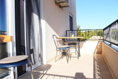 Property building, Balcony/Terrace