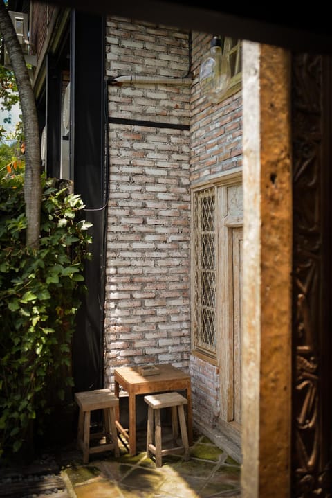 Patio, Facade/entrance