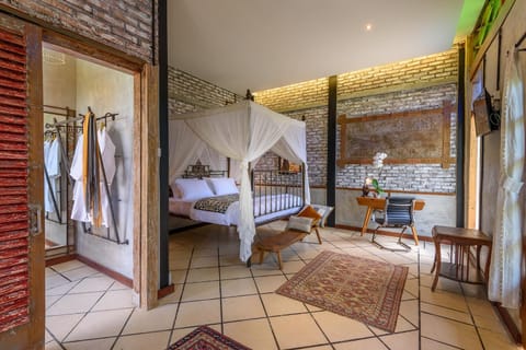 Bed, Photo of the whole room