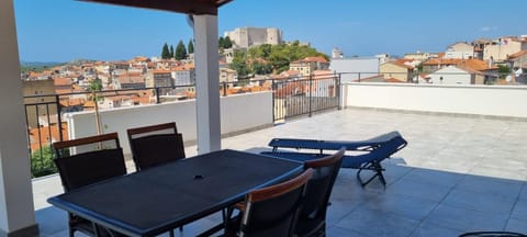 Balcony/Terrace, City view, Sea view