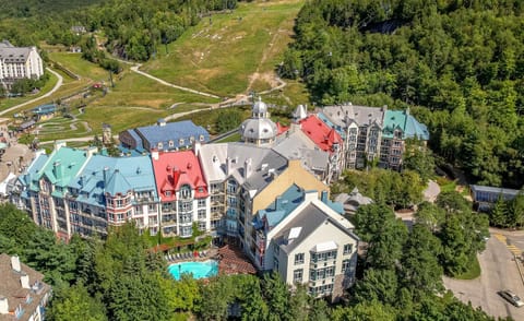Property building, Day, Bird's eye view