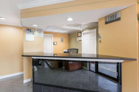 Lobby or reception, On site