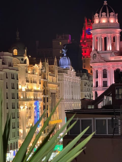 Penthouse Madrid View Apartment in Centro