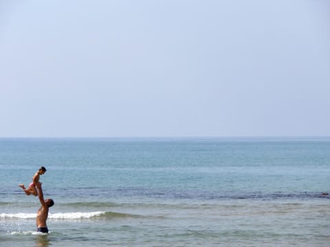 Natural landscape, Summer, Beach, Family