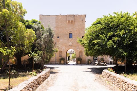 Property building, Facade/entrance