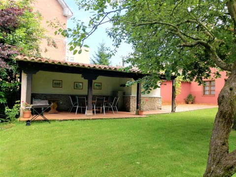 BBQ facilities, Garden