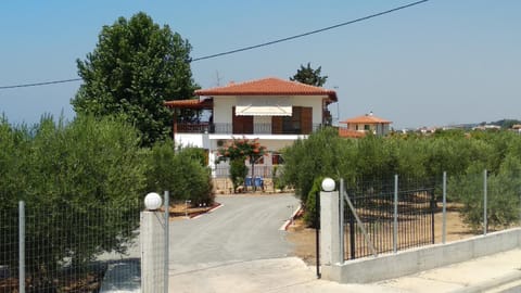 Facade/entrance, On site