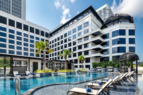 Bird's eye view, Swimming pool