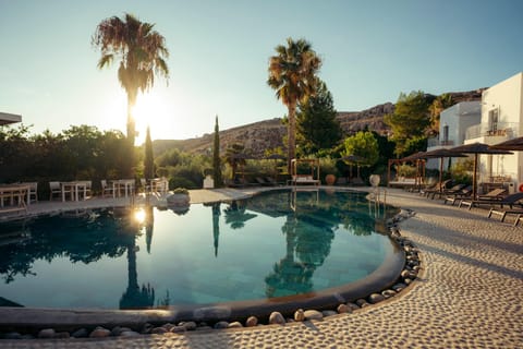 Natural landscape, Mountain view, Pool view, Swimming pool, sunbed