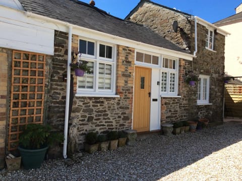 teapot cottage House in North Devon District