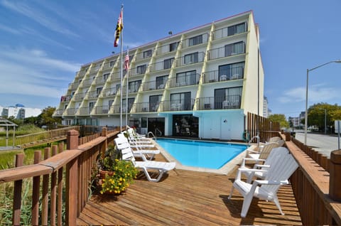 Facade/entrance, Swimming pool, Swimming pool
