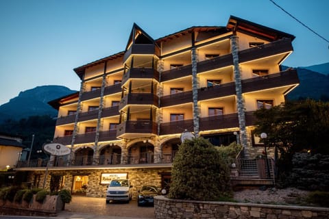 Property building, Night