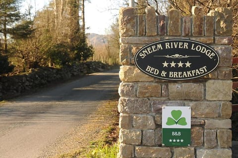 Sneem River Lodge Bed & Breakfast Bed and Breakfast in County Kerry