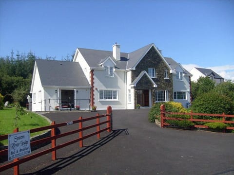 Sneem River Lodge Bed & Breakfast Bed and Breakfast in County Kerry