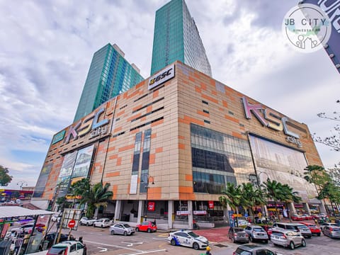 Property building, Street view, Location