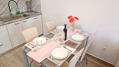 Two Sisters Apartments Apartment in Šibenik-Knin County, Croatia