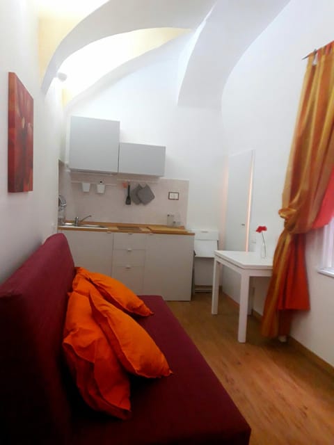 Nearby landmark, Kitchen or kitchenette, Dining area, Bedroom