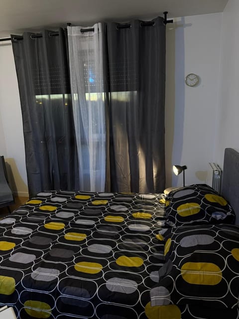 Appartements Sully Apartment in Île-de-France