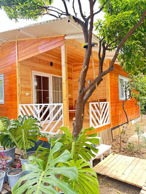 Property building, Balcony/Terrace, Garden view