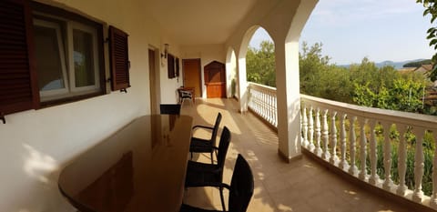 Balcony/Terrace, Balcony/Terrace, Seating area, Dining area, Garden view, Garden view