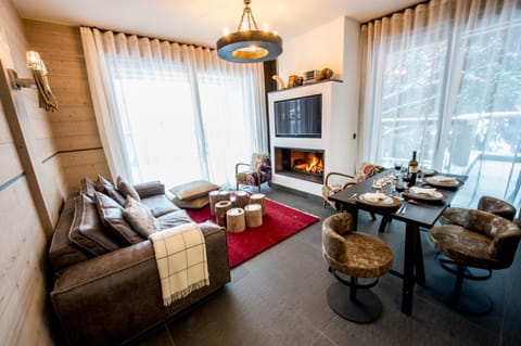 Chalet Migui Luxury Living & Spa *****, Crans Montana Apartment in Sierre