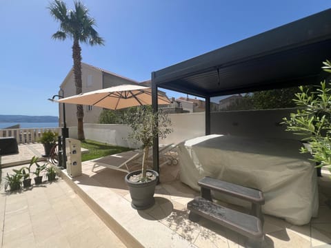 Two Palms Apartment in Split-Dalmatia County