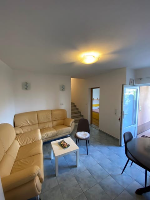 Zara 2 Apartment in Brela