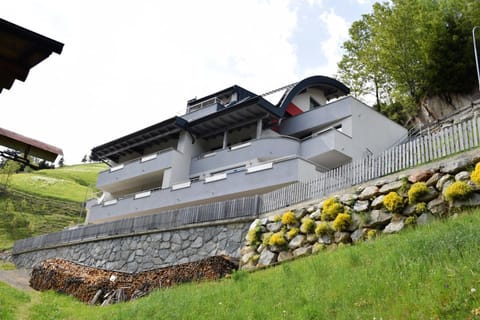 Property building, Facade/entrance, Off site, Day, Summer