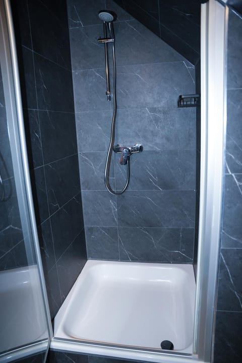 Angelis Pension Frankfurt Airport Bed and Breakfast in Frankfurt