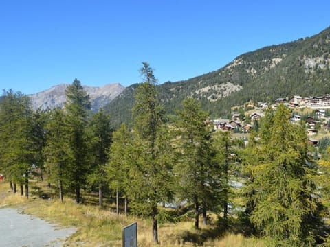 Charmant studio 4 pers, pied des pistes, balcon ouest - Montgenèvre - FR-1-266-61 Apartment in Montgenèvre