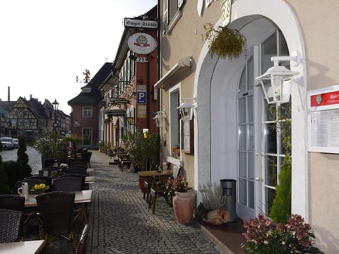 Property building, Facade/entrance, On site