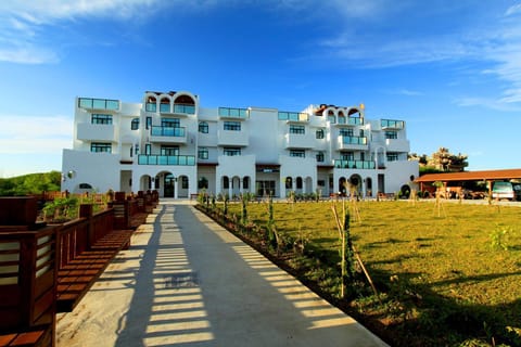 Facade/entrance, Off site, Day