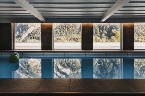 Mountain view, Swimming pool