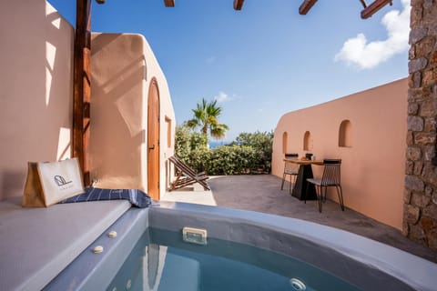 Perla Nera Suites Apartment in Thera