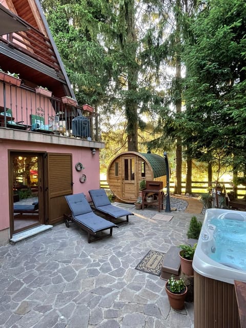 Patio, BBQ facilities, Hot Tub, Sauna, Balcony/Terrace, Spa and wellness centre/facilities