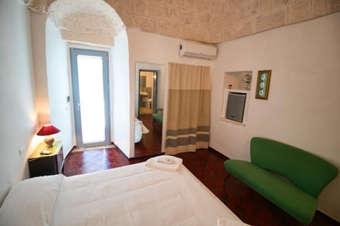 Masseria Trullo Sovrano Exclusive B&B Bed and Breakfast in Province of Taranto