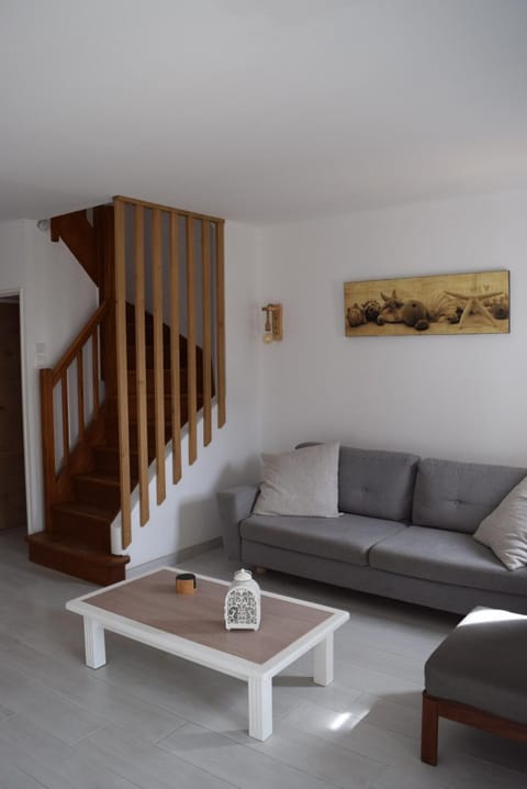 Villa le Hameau - Cap Esterel (Agay) House in Saint-Raphael