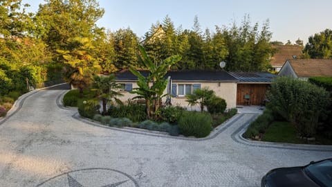 Maisonnette de Villiers gare à 5 minutes House in Île-de-France