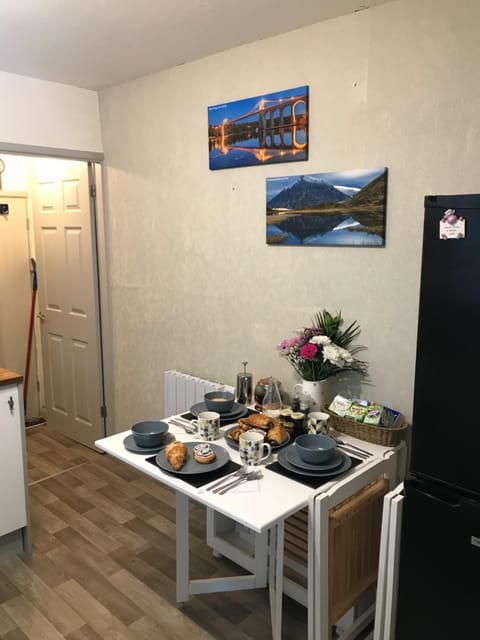 Apartment/Flat 3 Apartment in Menai Bridge