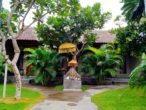 Angga Guest House Bed and Breakfast in Bali