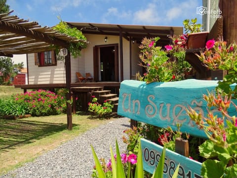 Property building, Day, Garden, Garden view