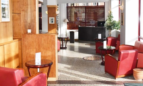 Living room, Lobby or reception