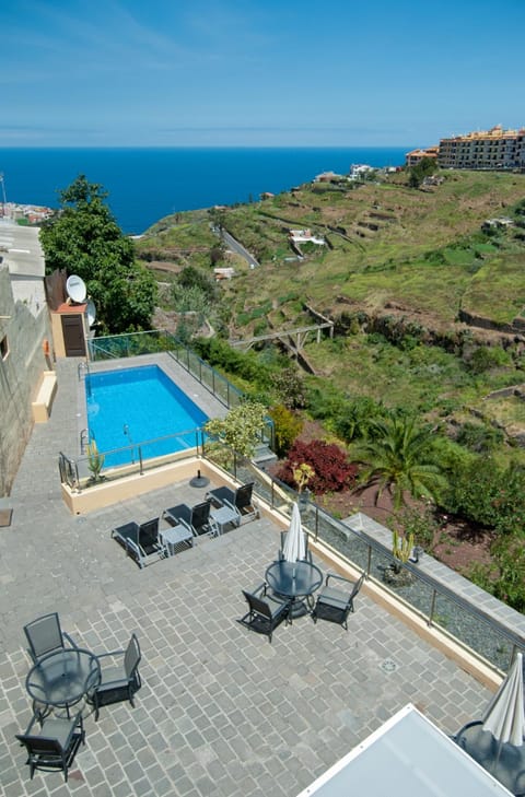 Solarium, View (from property/room), Swimming pool