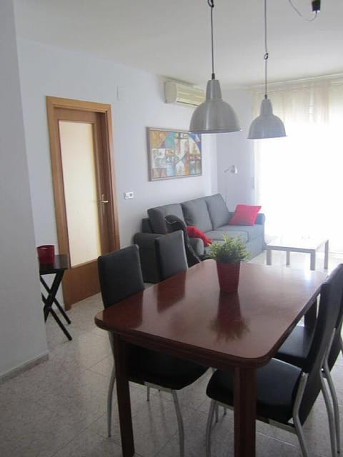 Living room, air conditioner