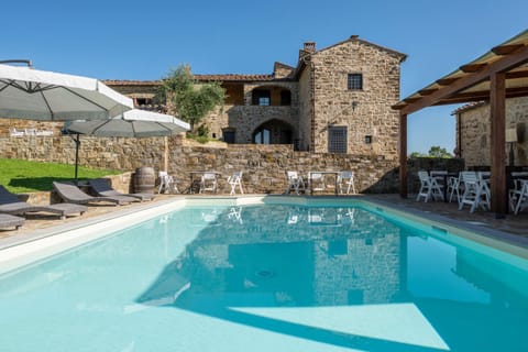 Property building, Swimming pool, Swimming pool