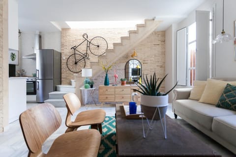 TV and multimedia, Living room, Lounge or bar, Seating area