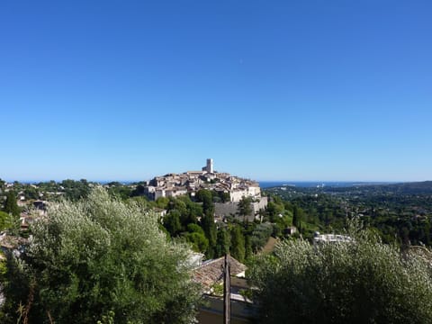 la maison aux bonsais Bed and Breakfast in Saint Paul de Vence
